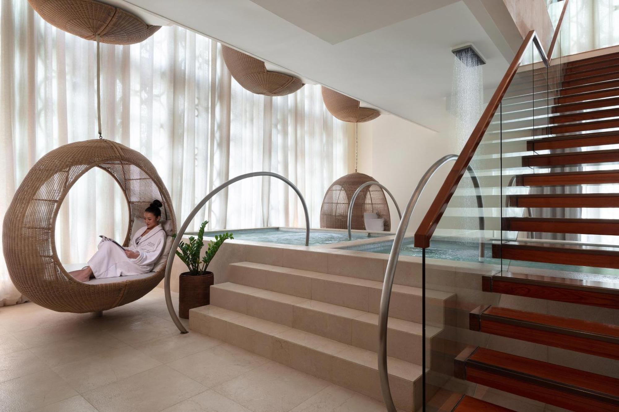 The St. Regis Bangkok Hotell Eksteriør bilde