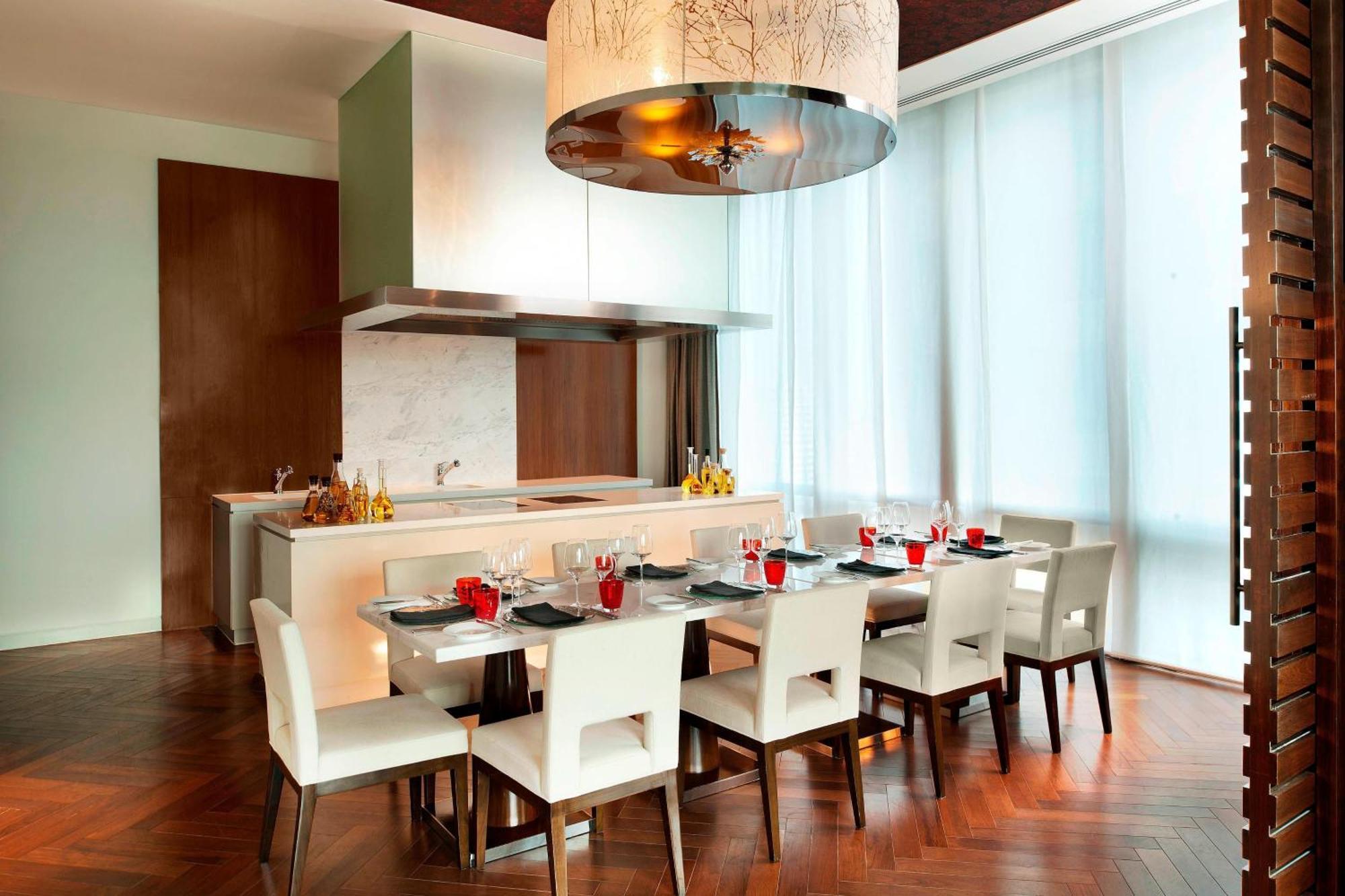 The St. Regis Bangkok Hotell Eksteriør bilde