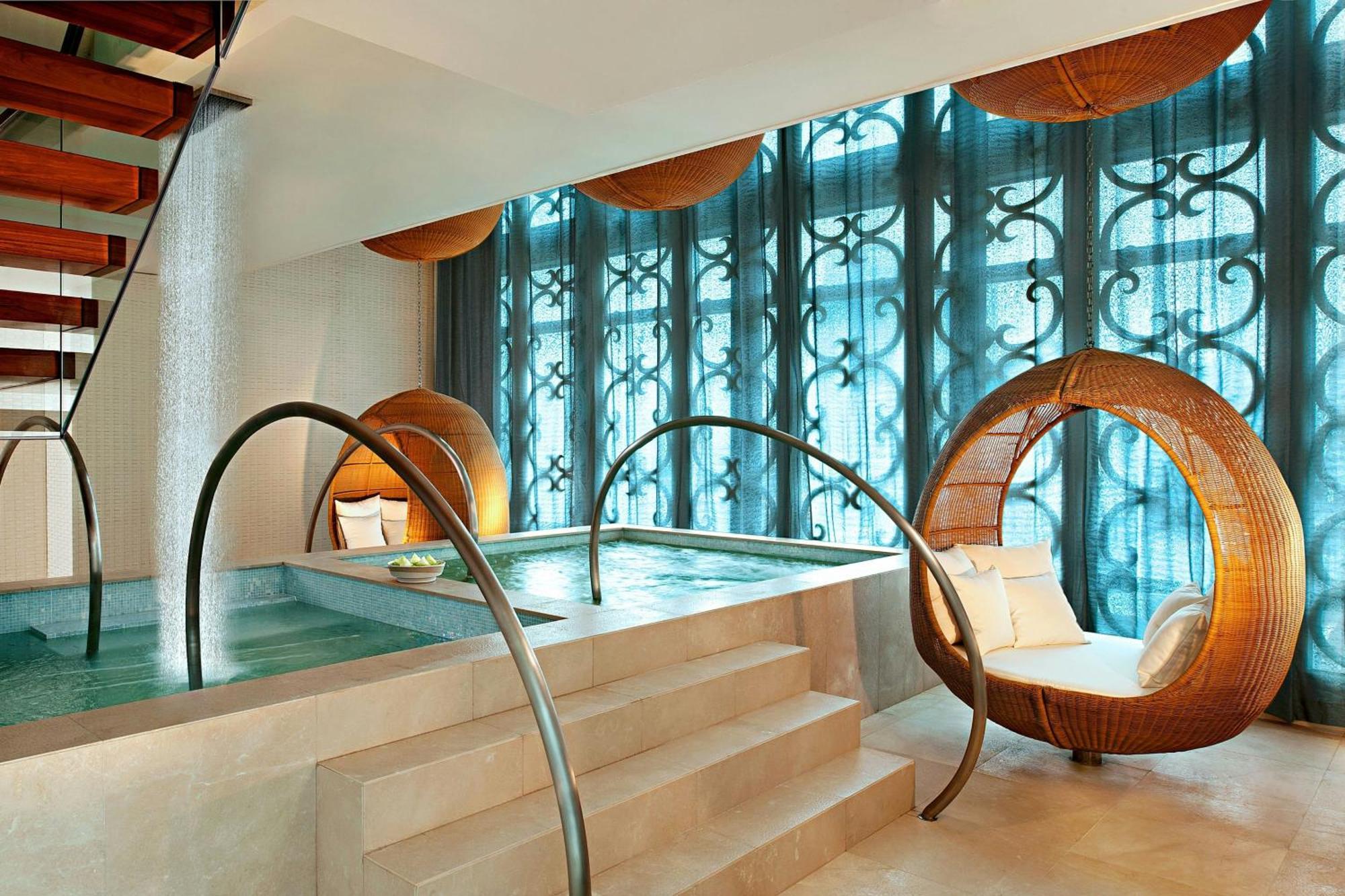 The St. Regis Bangkok Hotell Eksteriør bilde